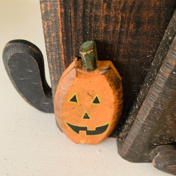 Vintage Wood Primitive 3 Folk Art Black Cats Figurine Pumpkins Halloween Fall - Picture 6 of 11